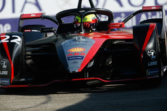 Rast verdrängt Lotterer vom Podest