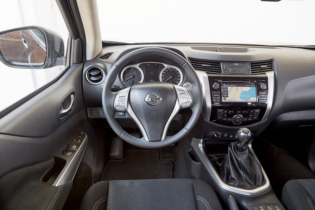 Nissan Navara 2.3 dCi
