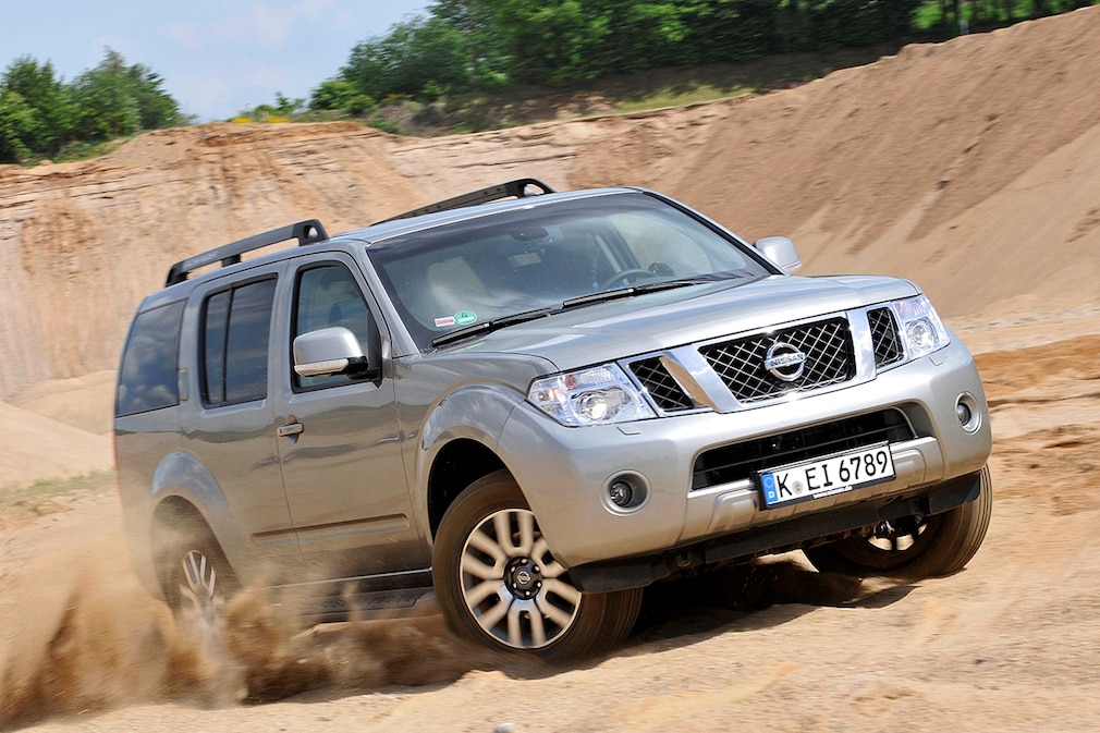 Nissan Pathfinder II