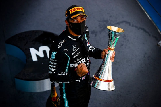 "Lewis fährt in einer eigenen Liga"
