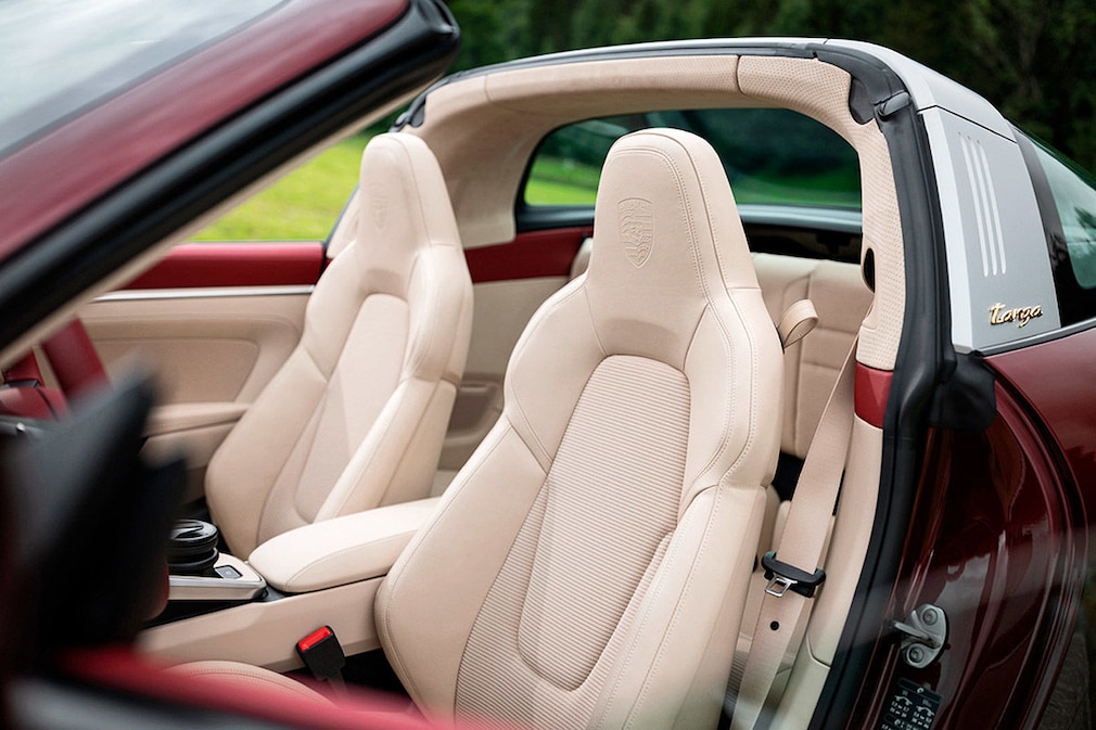 Porsche 911 Targa 4S Herirtage