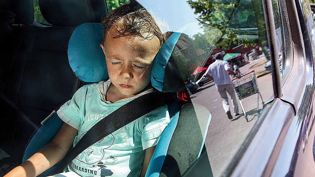 Lebensgefährliche Hitze im Auto Lebensgefährliche Hitze im Auto