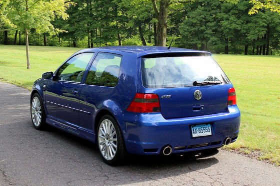 Neuwertiger VW Golf 4 R32 zum irrsinnigen Preis verkauft