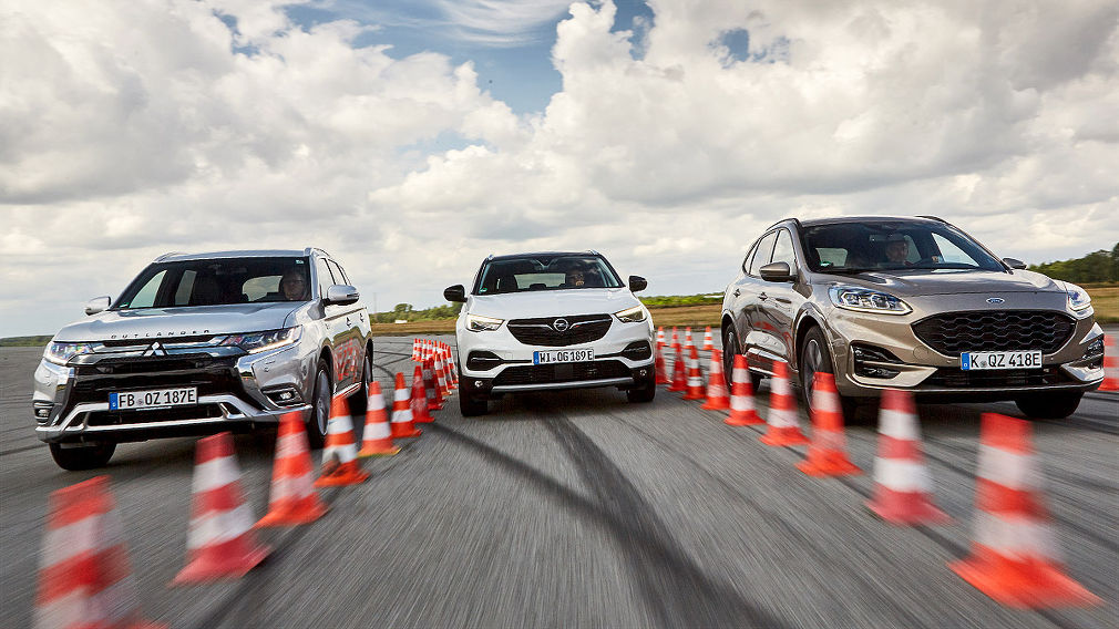 Ford Kuga Mitsubishi Outlander Opel Grandland X