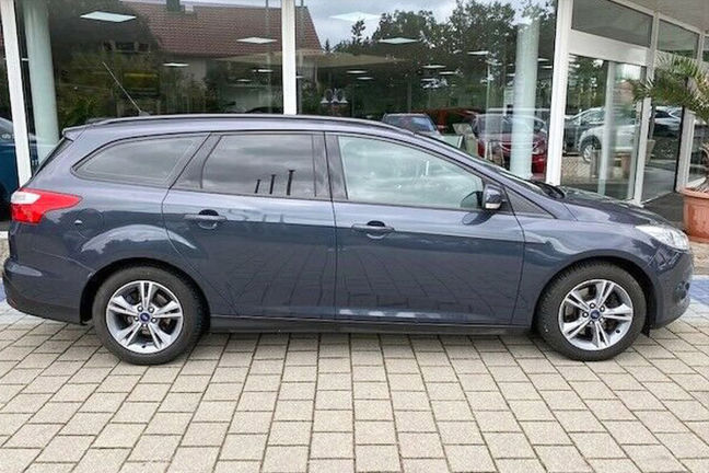 Ford Focus Turnier 2 0 Tdci 2013 Gebraucht Preis Kaufen Kombi Auto Bild