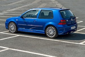VW Golf R32