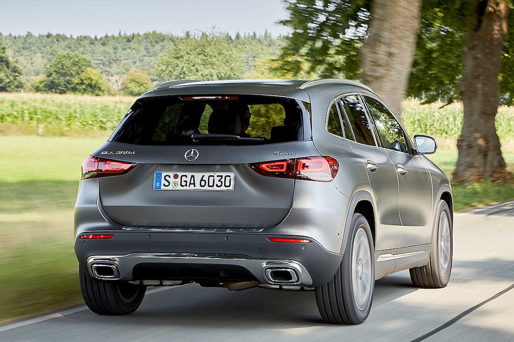 Mercedes GLA vs. Audi Q3 und BMW X1