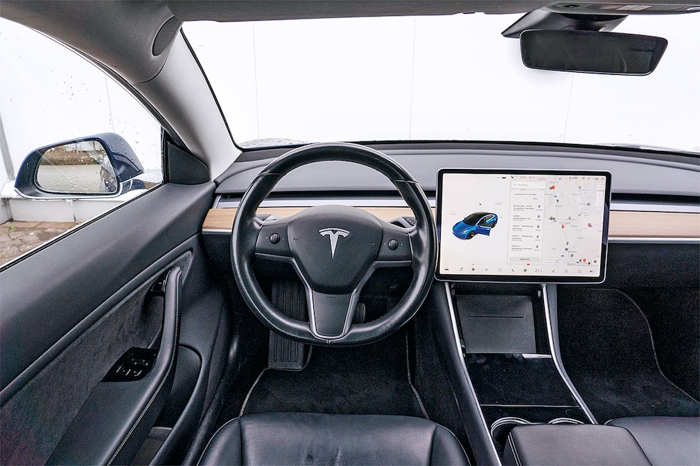 Tesla Model 3 Long Range