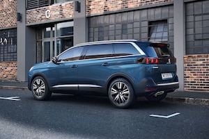 Facelift für das kompakte Familien-SUV Peugeot 5008