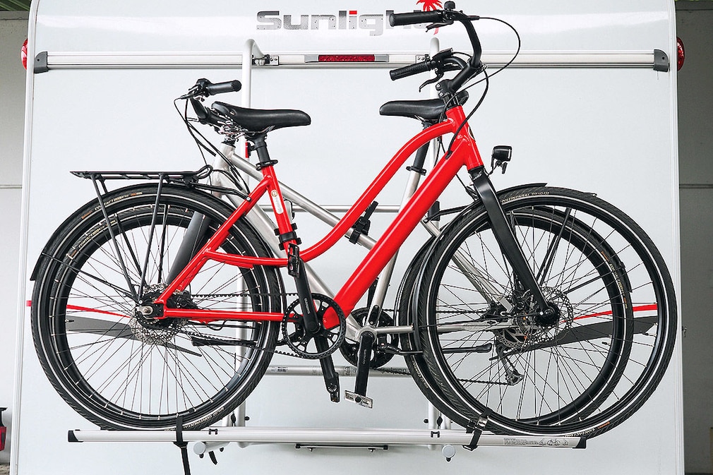Fünf Fahrradträger im Check