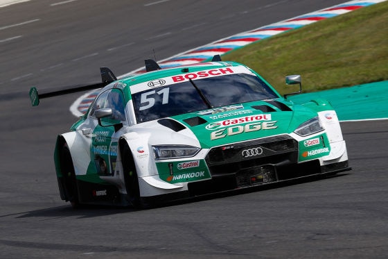 Dieser DTM-Pilot liebt ein Playmate