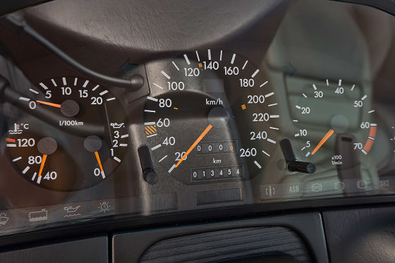 29 Jahre alter Mercedes 600 SEL im Neuzustand zu verkaufen