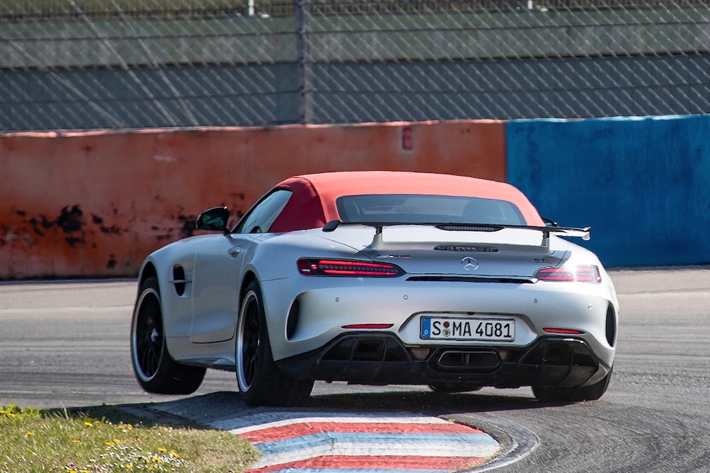 Mercedes-AMG GT R