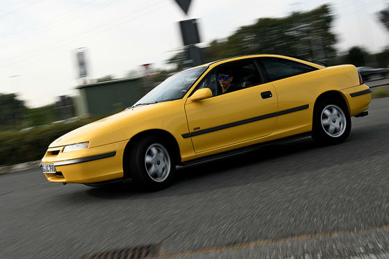 Nostalgie-Tour im 30 Jahre alten Opel Calibra