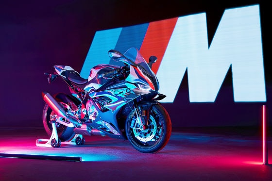 BMW M 1000 RR: das erste M-Motorrad!