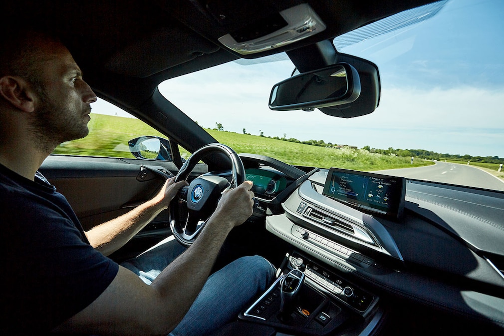 Gebrauchtwagen-Test BMW i8