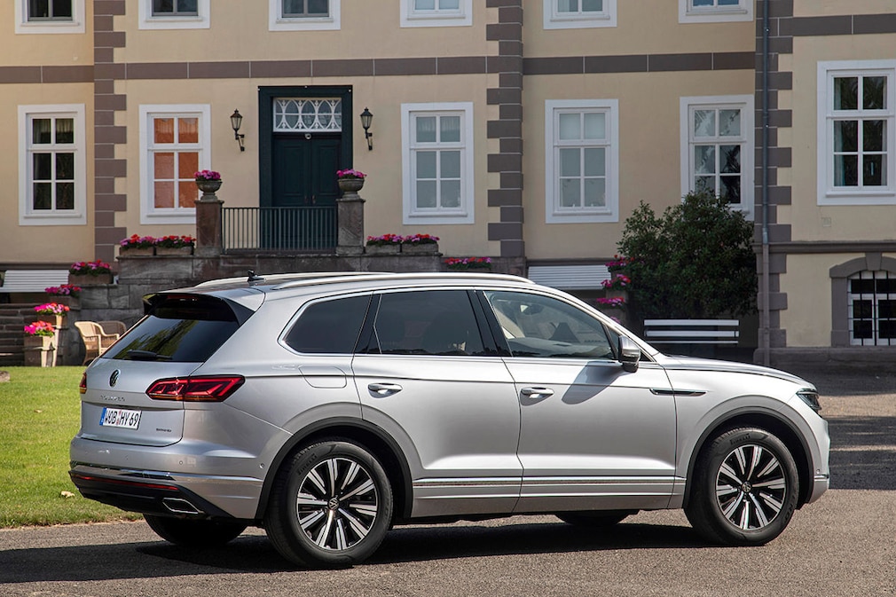 So fährt der VW Touareg eHybrid