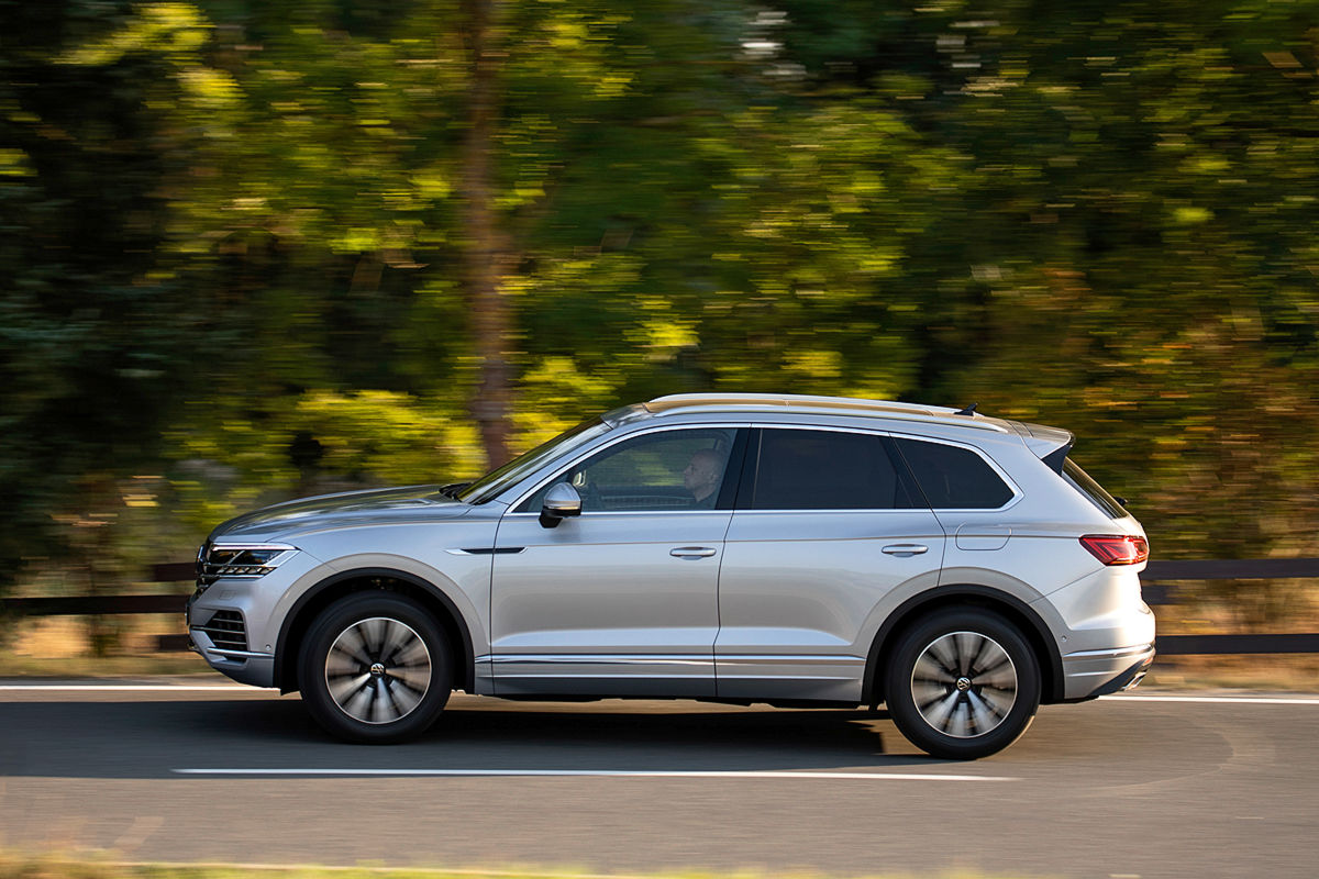 So fährt der VW Touareg eHybrid