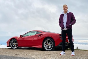Mick Schumacher schwärmt von Serien-Ferrari