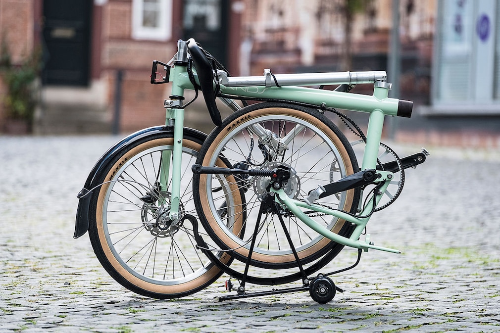 Neun Falträder im Test
