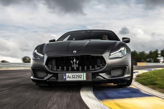 Maserati Quattroporte Trofeo