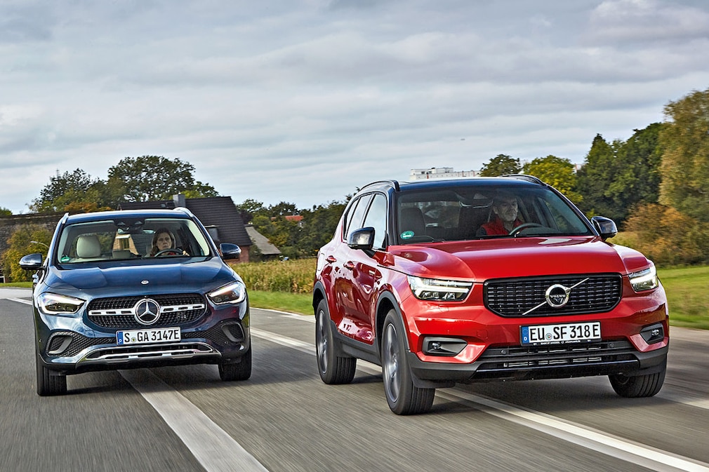 Volvo XC40 Recharge T4. Mercedes GLA 250 e