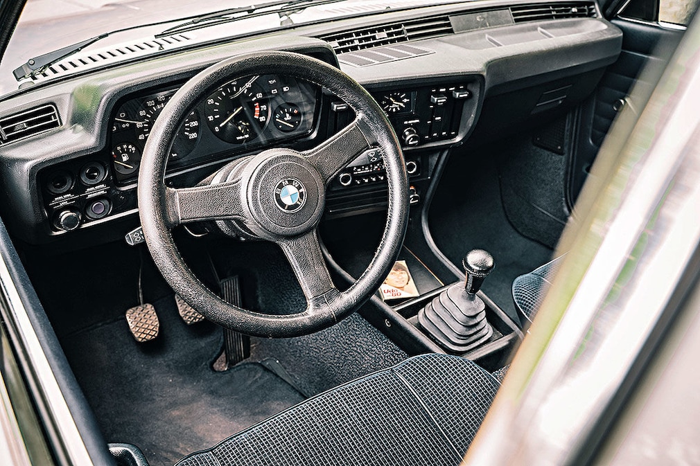 BMW 323i (E21, 1978)