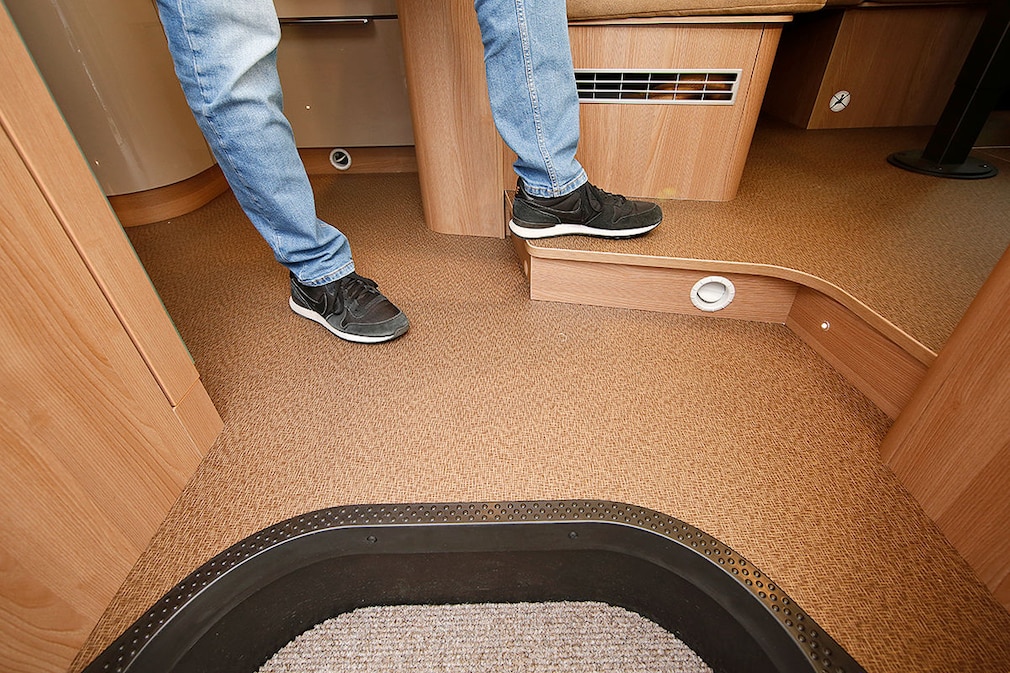 Bürstner Ixeo TL 680 G