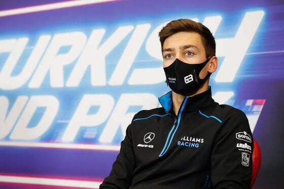 Erste Strafe geht an Mercedes-Power