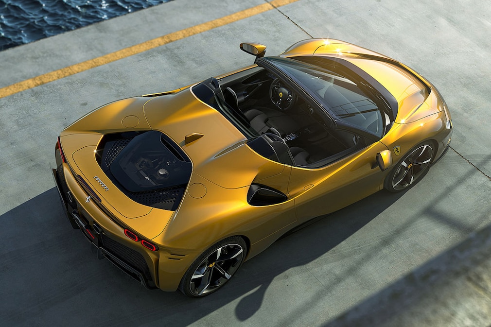 Ferrari SF90 Spider