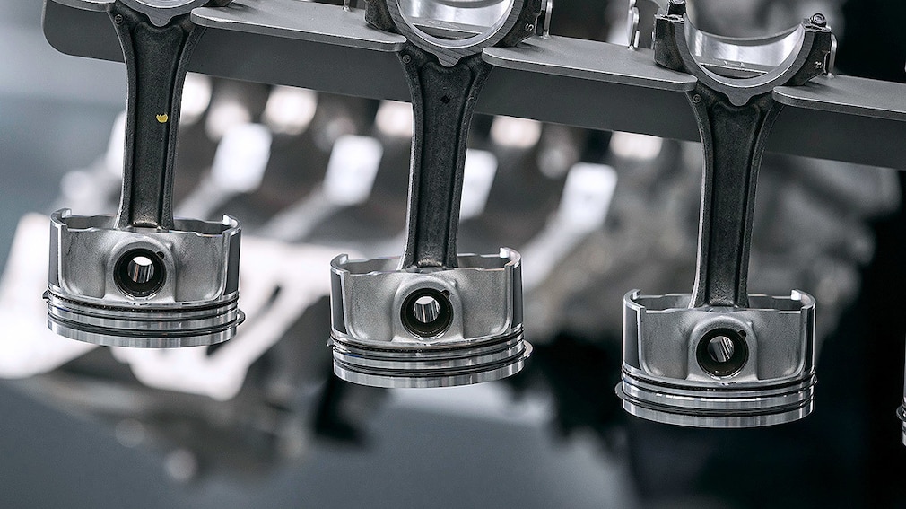 Mercedes-AMG 2.0 Liter Vierzylinder-Turbomotor M139 Produktion  !! Sperrfrist 07. Juni 2019 00.01 Uhr !!