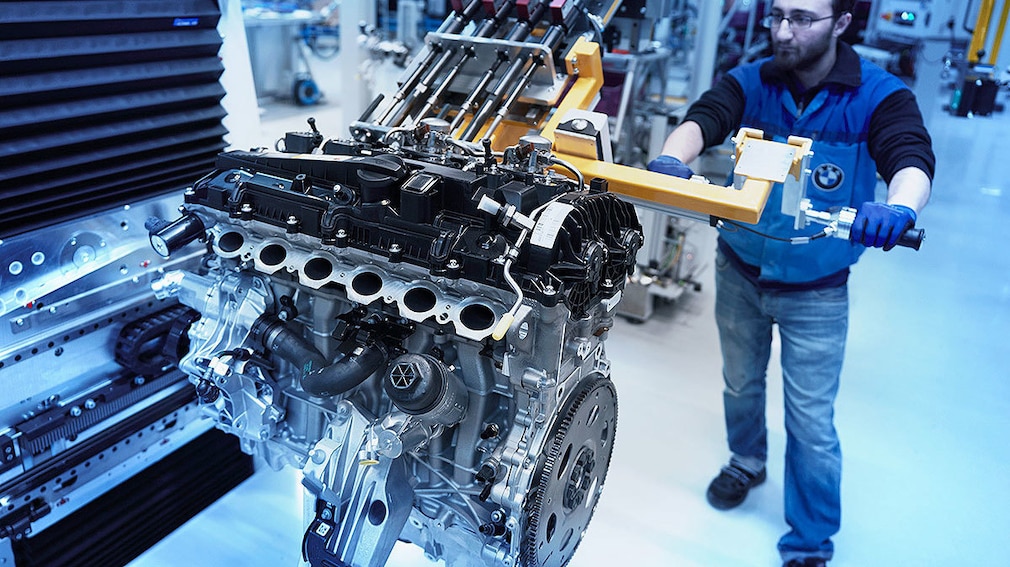 BMW X3 M und BMW X4 M TwinPower Turbo 6-Zylinder Benzin Motor  !! SPERRFRIST 13. Februar 2019 00.01 Uhr !! 