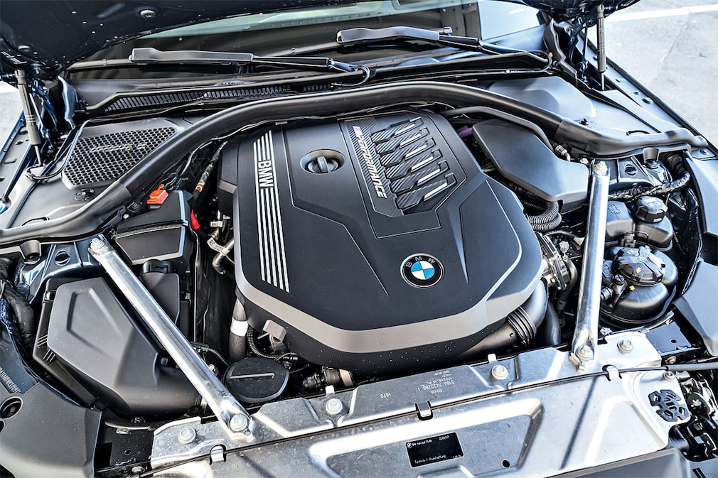 BMW M440i xDrive