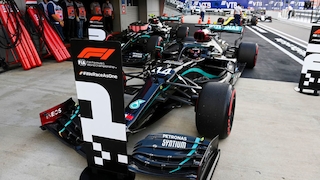Formel 1: Mercedes-Dominanz