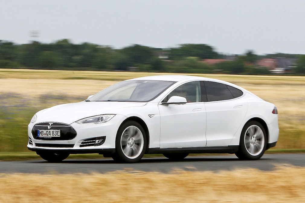 Tesla Model S 85