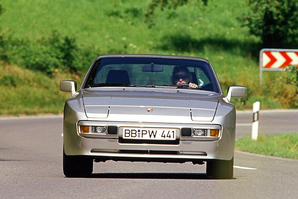 Porsche 944