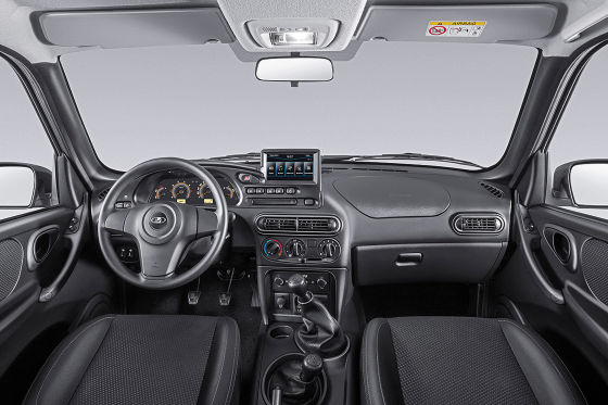 Lada Niva Travel
