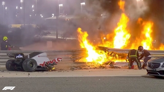 Formel 1: Feuercrash und Massenunfall