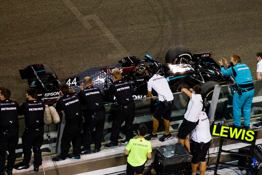 Der große Mercedes-Bluff von Abu Dhabi