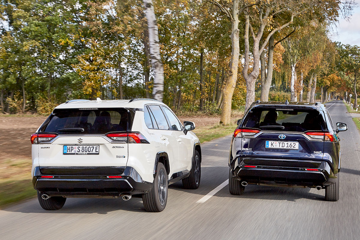 Suzuki Across und Toyota RAV4 Plug in Hybrid Test Motor Preis