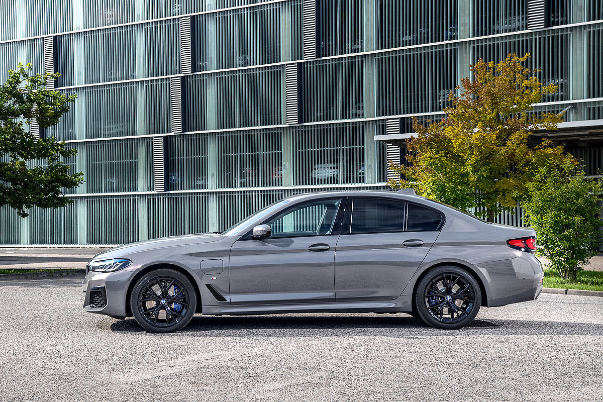 BMW 545e xDrive
