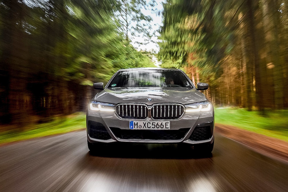BMW 545e xDrive
