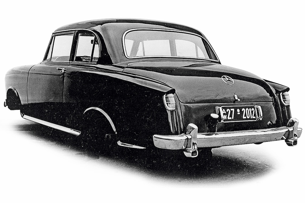 Mercedes W 122