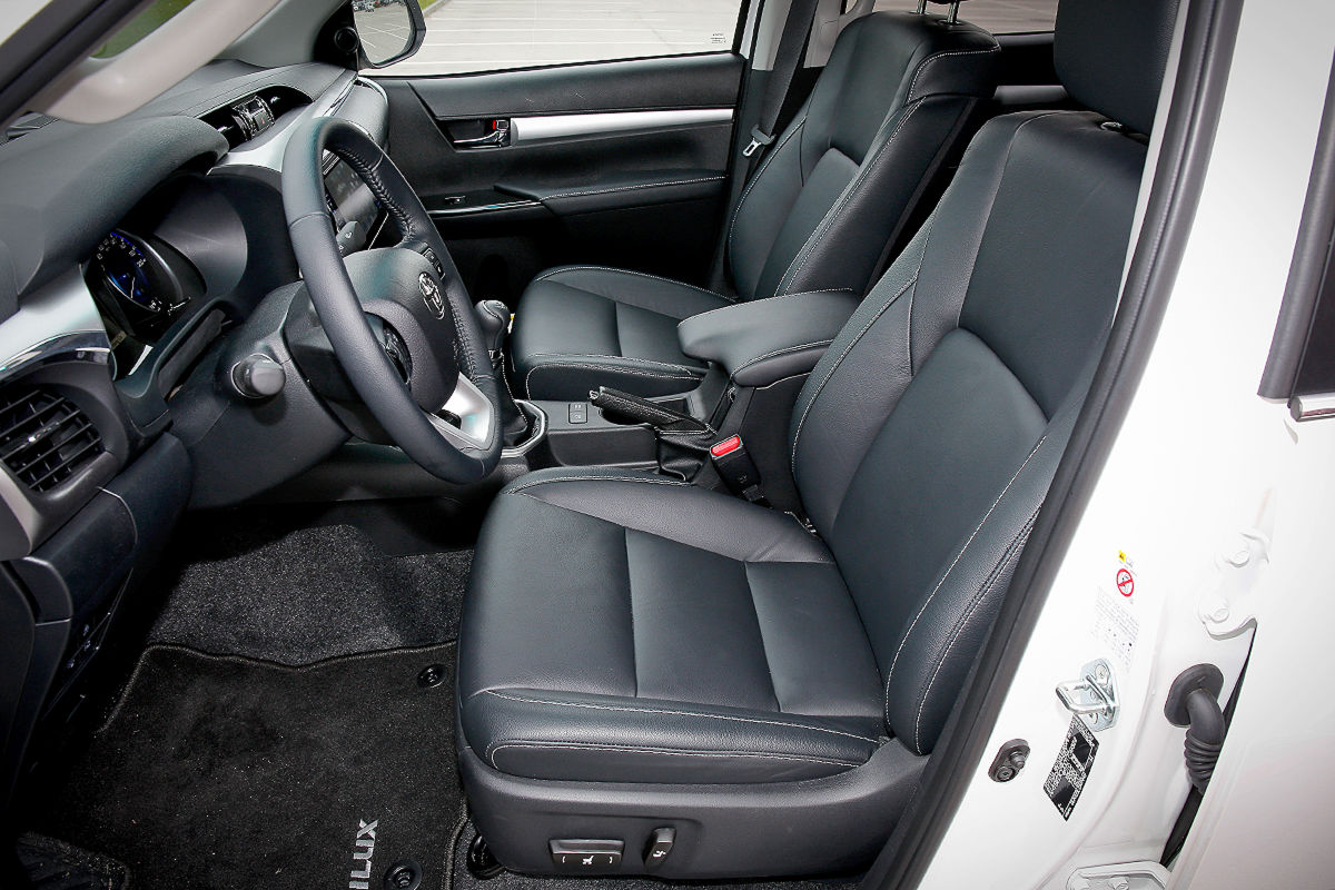 Toyota Hilux: Pick-up im Dauertest - AUTO BILD
