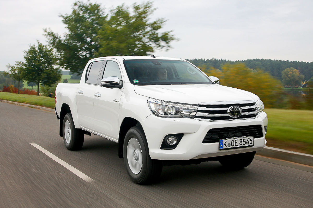 Toyota Hilux: Pick-up im Dauertest - AUTO BILD