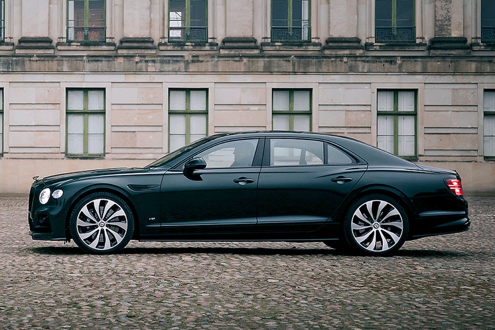 Bentley Flying Spur V8