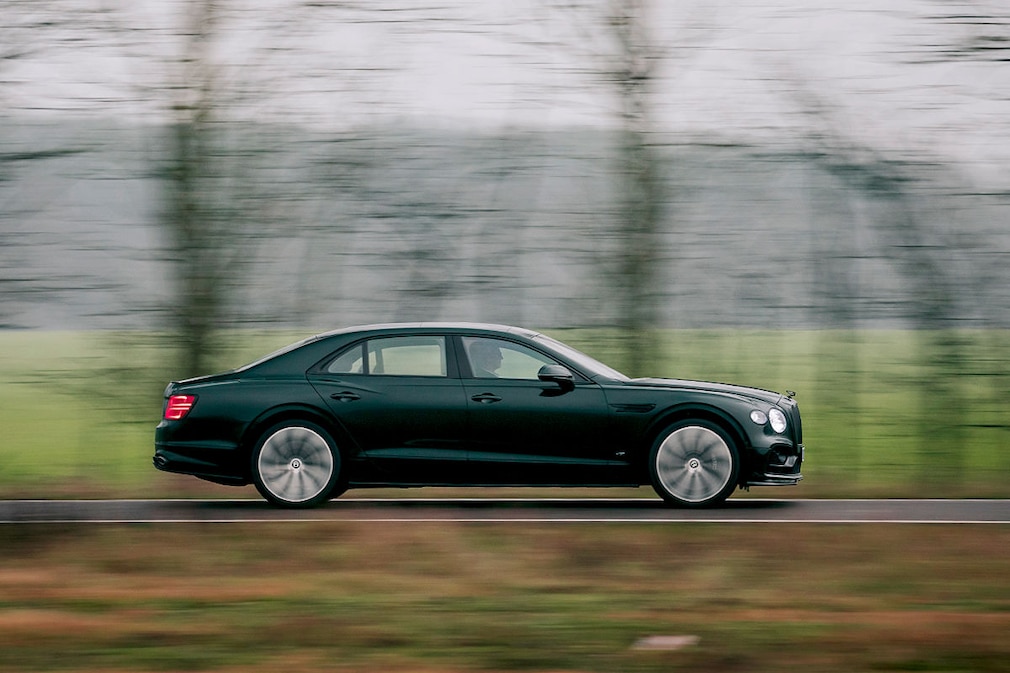 Bentley Flying Spur V8