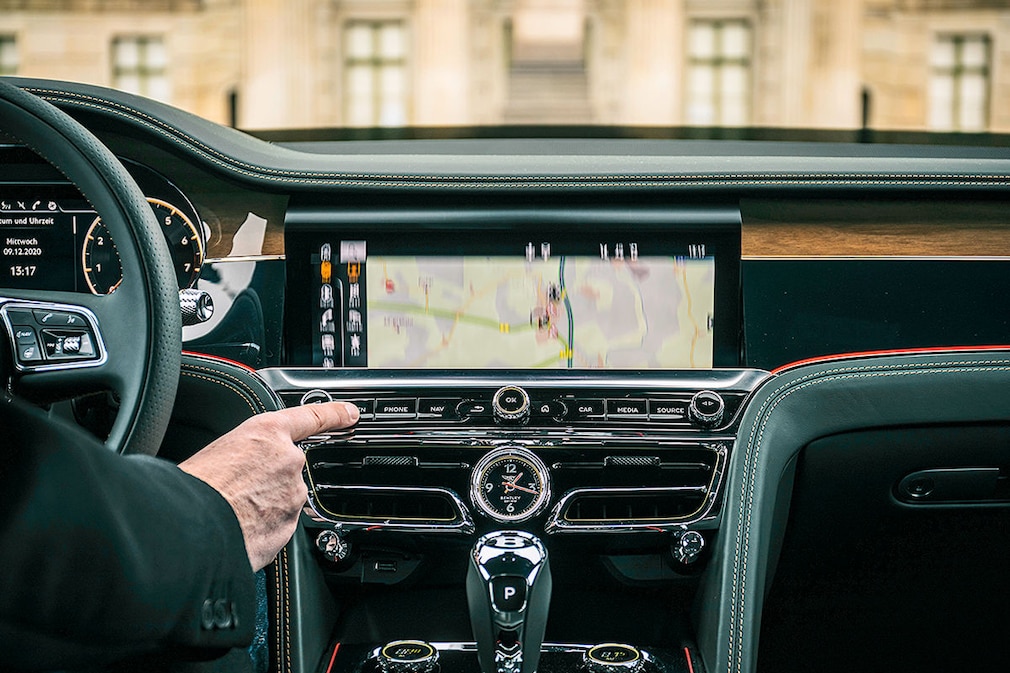 Bentley Flying Spur V8
