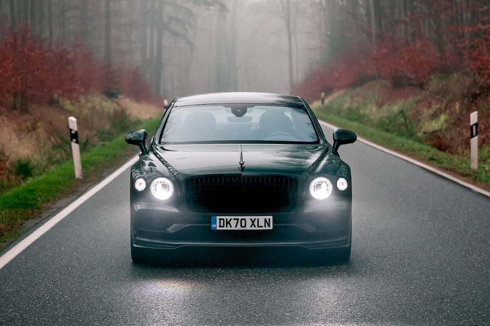 Bentley Flying Spur V8