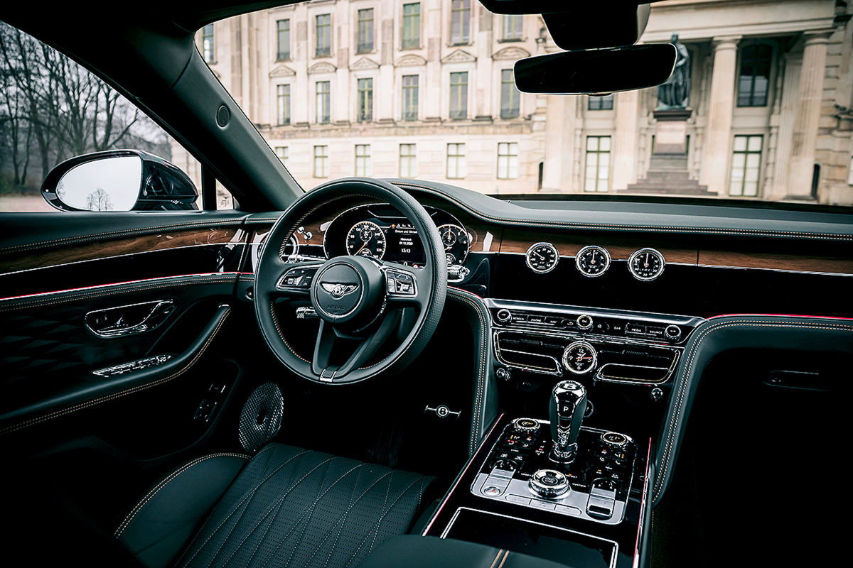 Bentley Flying Spur V8